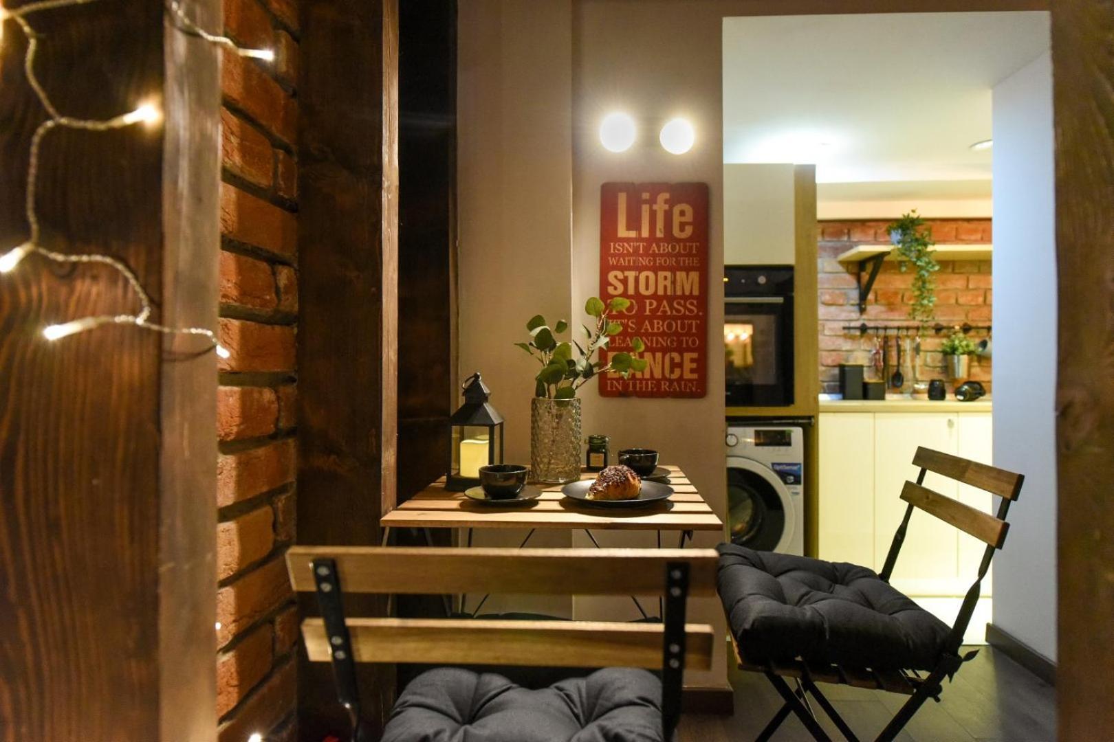 Central Comfort - Duplex-Style Studios On Regina Elisabeta Букурещ Стая снимка